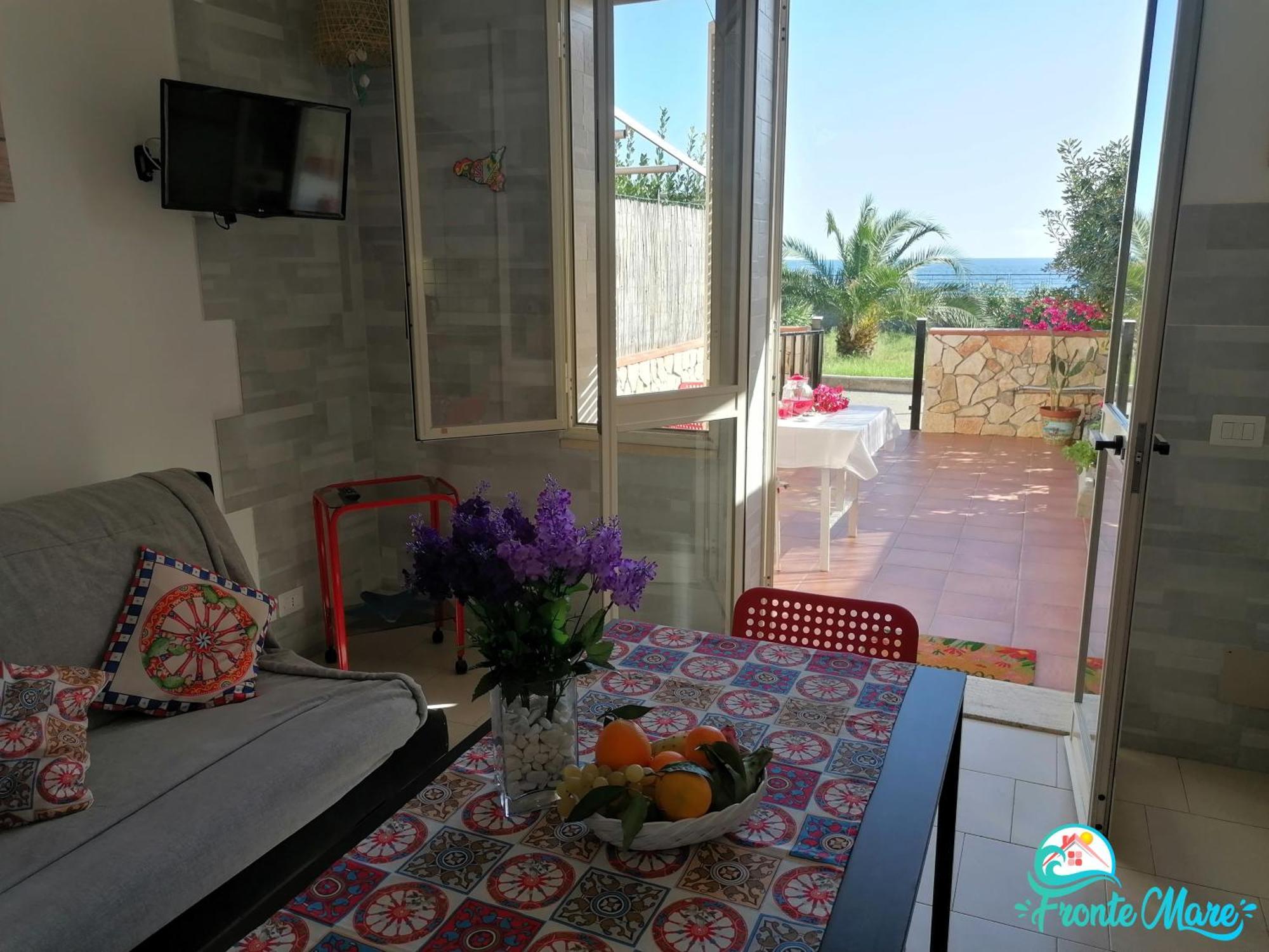 فيلا Casa Fronte Mare سانتا تيريزا دي ريفا المظهر الخارجي الصورة